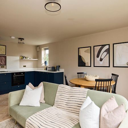 The Twickenham Wonder - Lovely 1Bdr Flat With Parking المظهر الخارجي الصورة